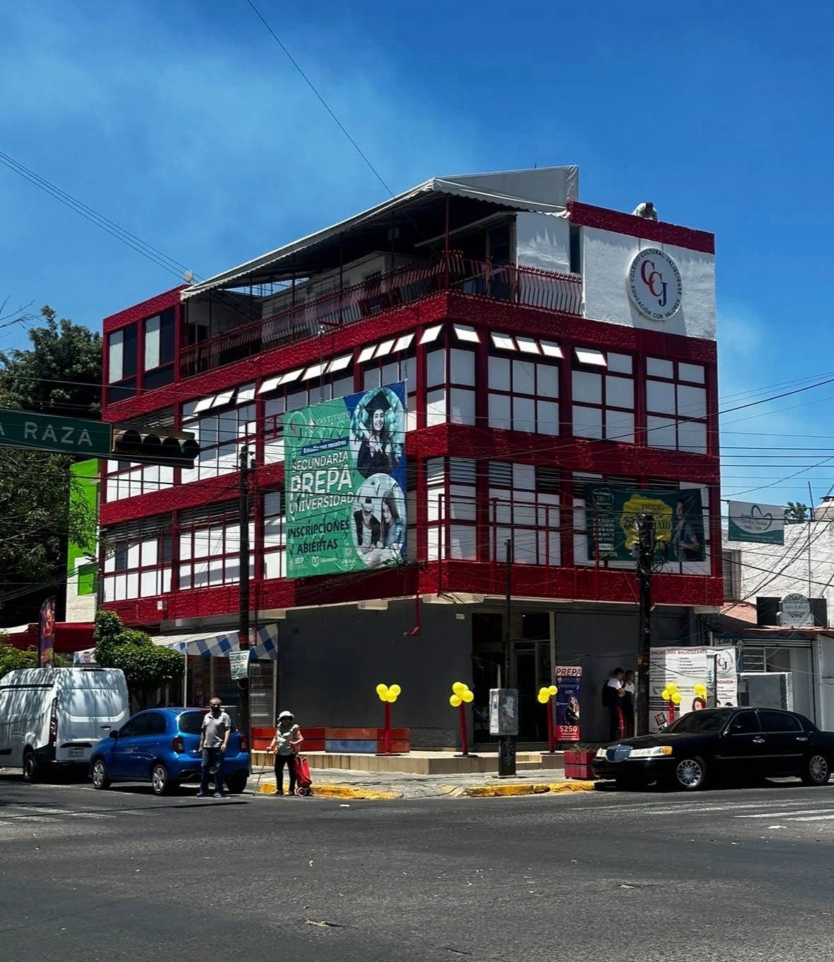 Fachada del plantel Jardines del Sur de CCJ